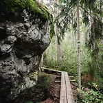 Ennu's Hut