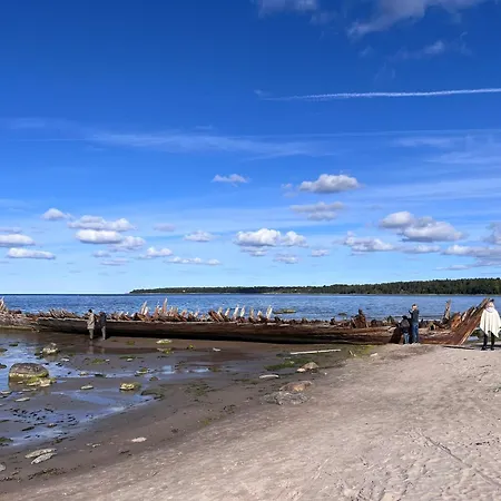 Κάμπινγκ Ennu's Hut *